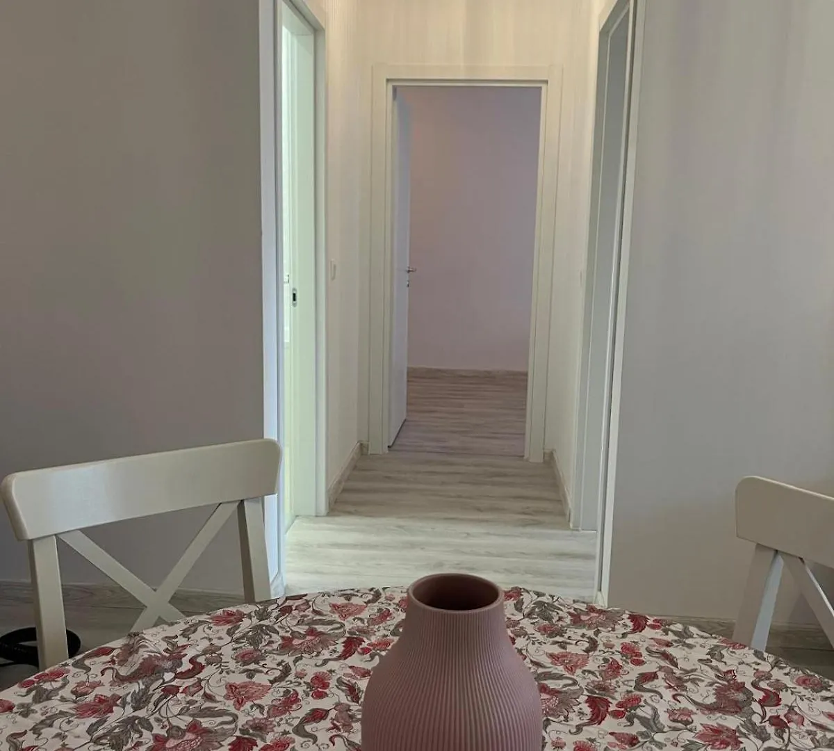 Hils Pallady - Amy Apartment Bucharest